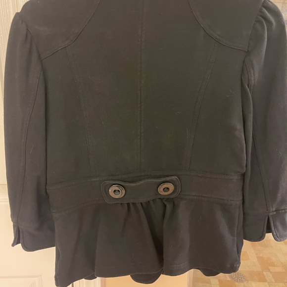 Cute Cropped Black Blazer! - Picture 5 of 7